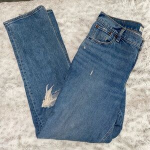 Abercrombie & Fitch “The 90s Straight”  low rise jean. Size 29 or 8.